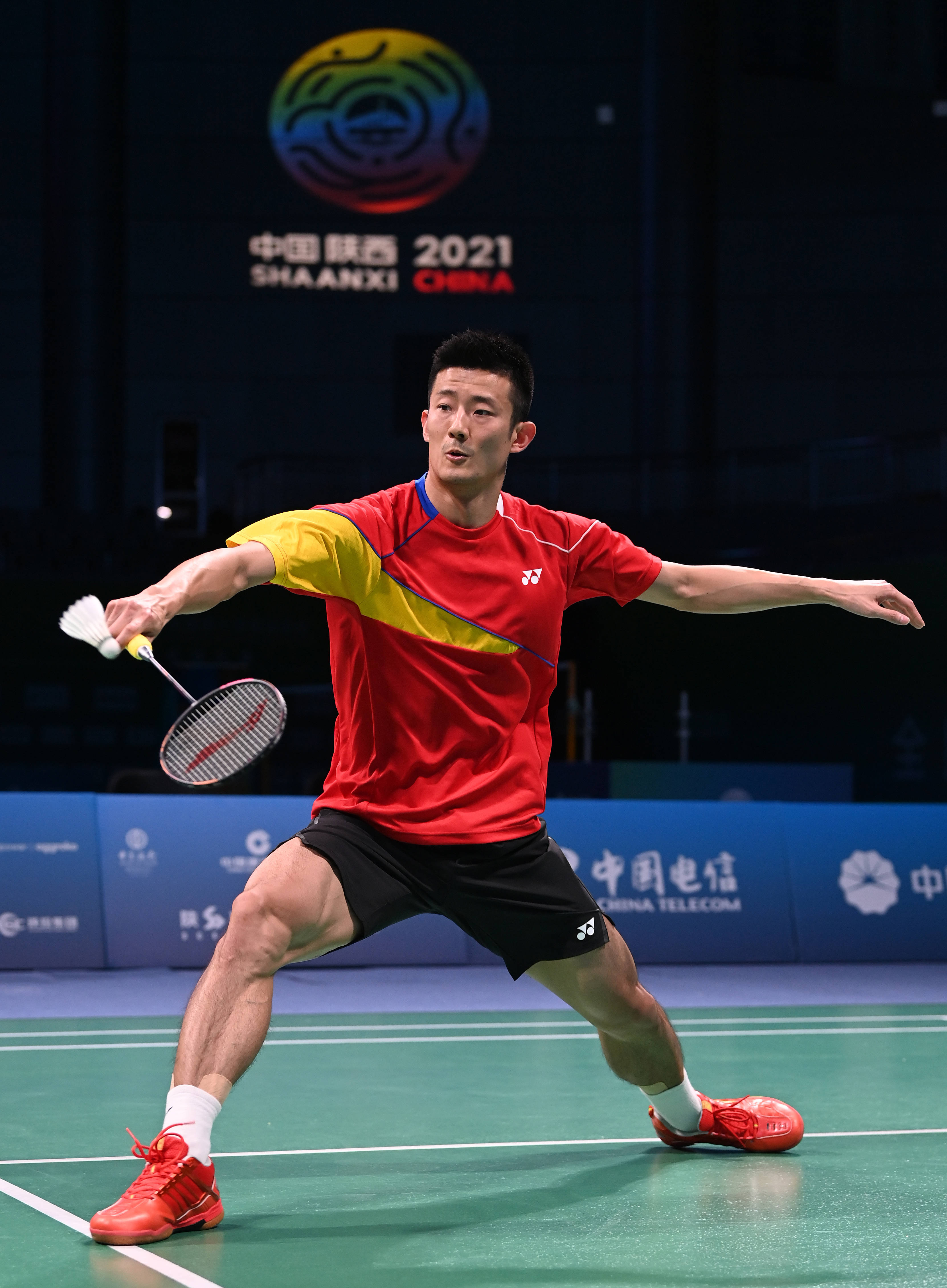 开云体育官网-马来西亚羽毛球队鏖战日本羽毛球队，谌龙惊艳世界