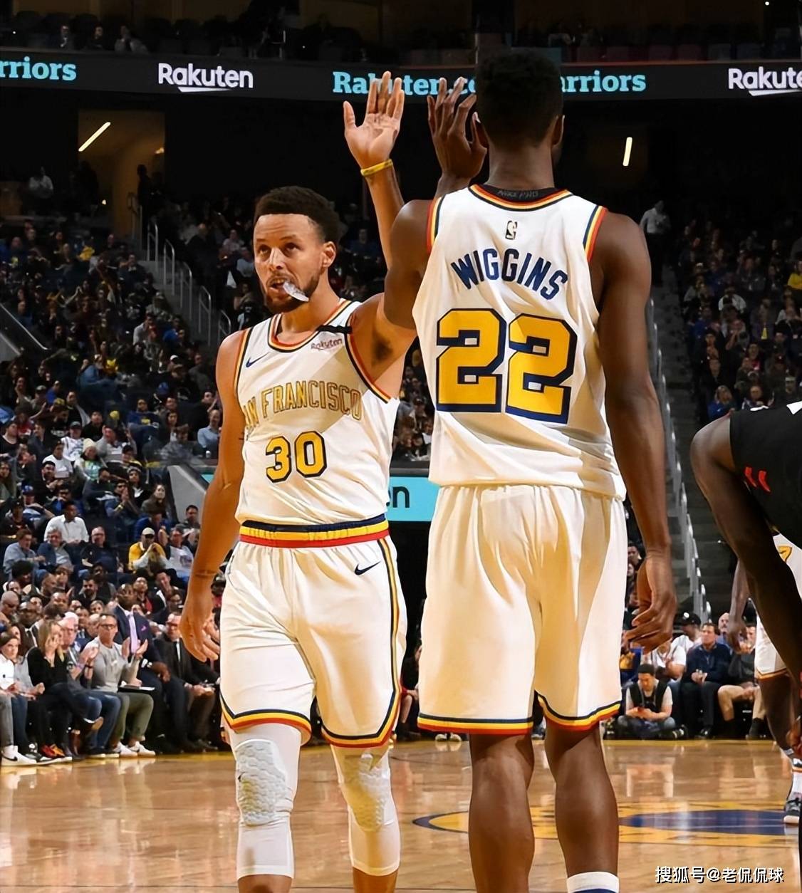 勇士B队横扫湖人B队，拉文关键制胜