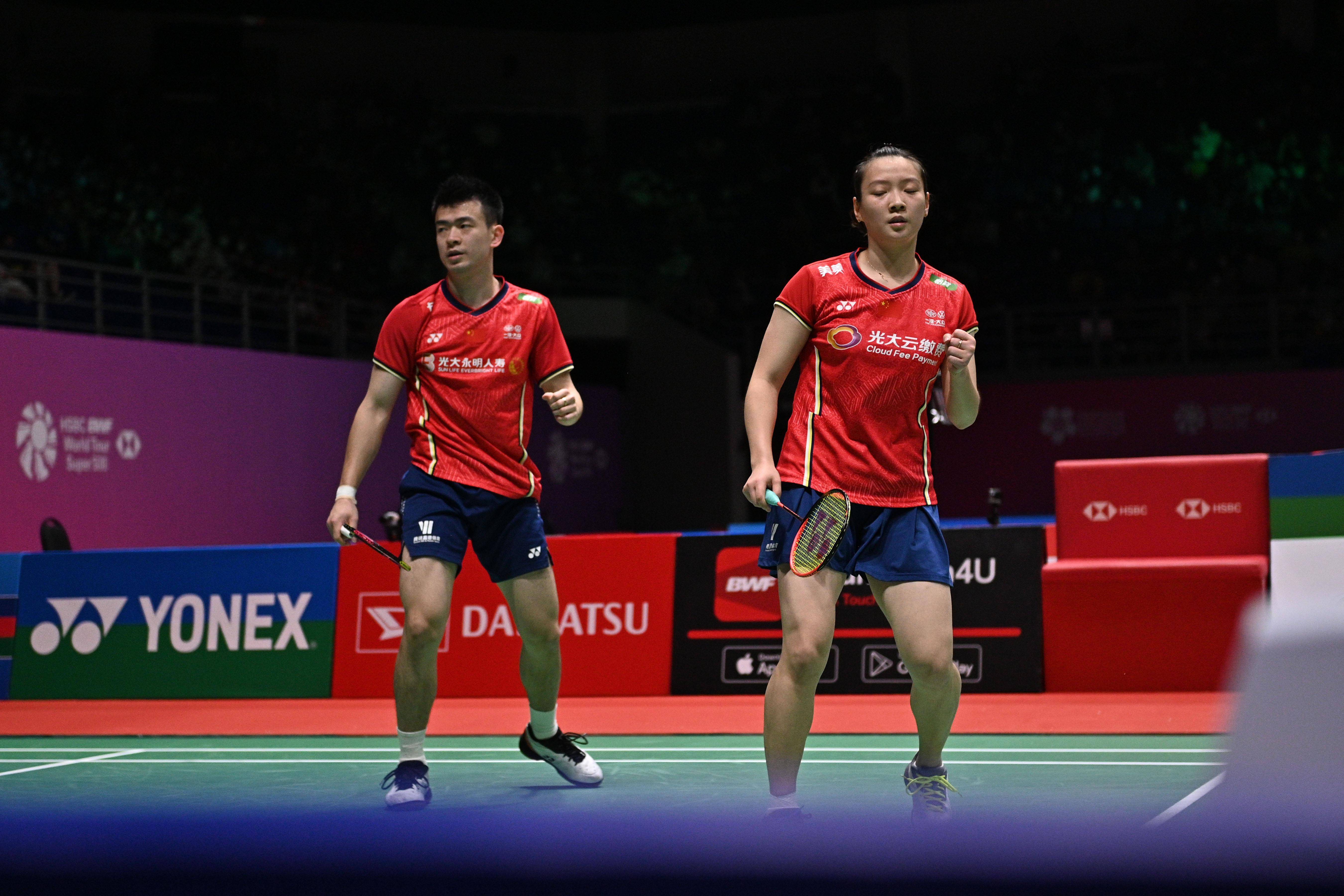 马来西亚羽毛球队碾压印尼羽毛球队，辛杜高光表现
