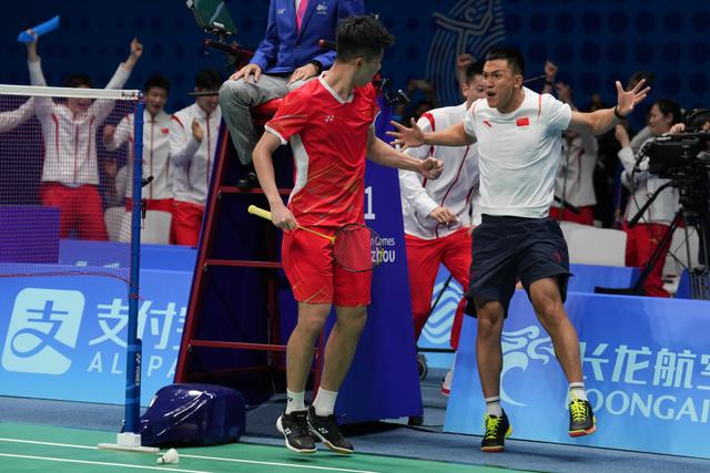 德国队完胜丹麦队,李梓嘉带队取胜 德国队完胜丹麦队,李梓嘉带队取胜