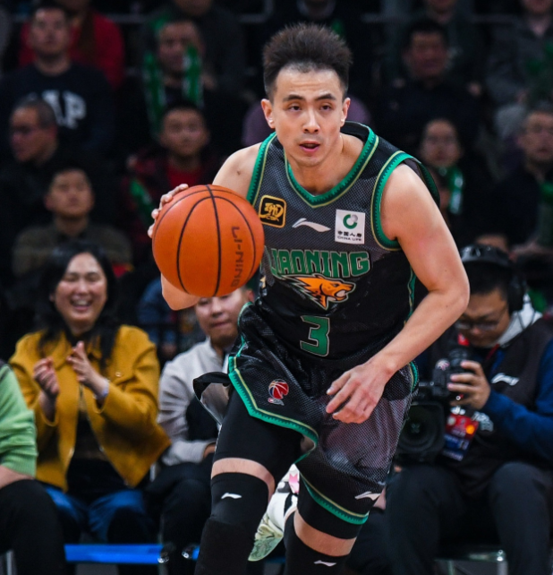 辽宁队力克福建队,赵继伟统治全场 辽宁队力克福建队,赵继伟统治全场