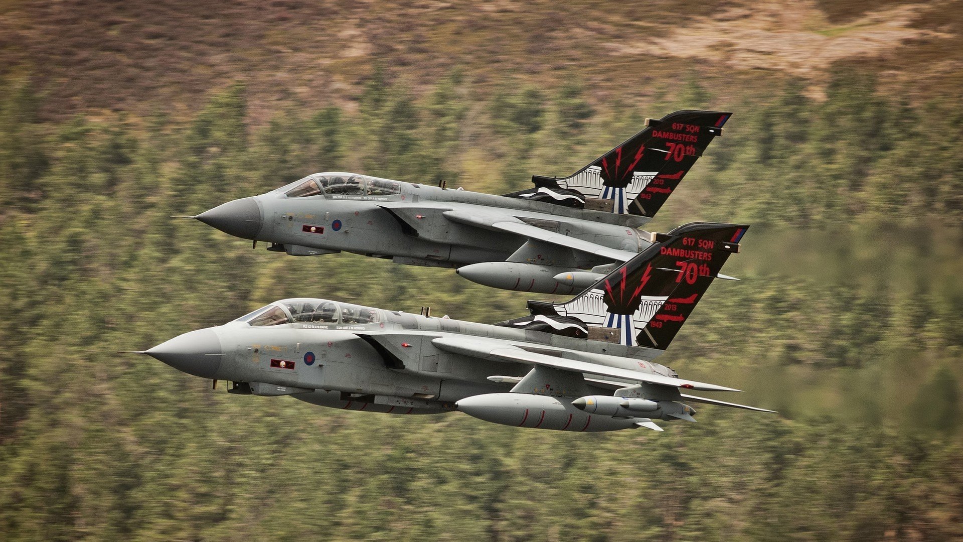 舞台越黑,杀神越冷,当湖人遭遇浙江,伦纳德嗜血的舞台正在降临