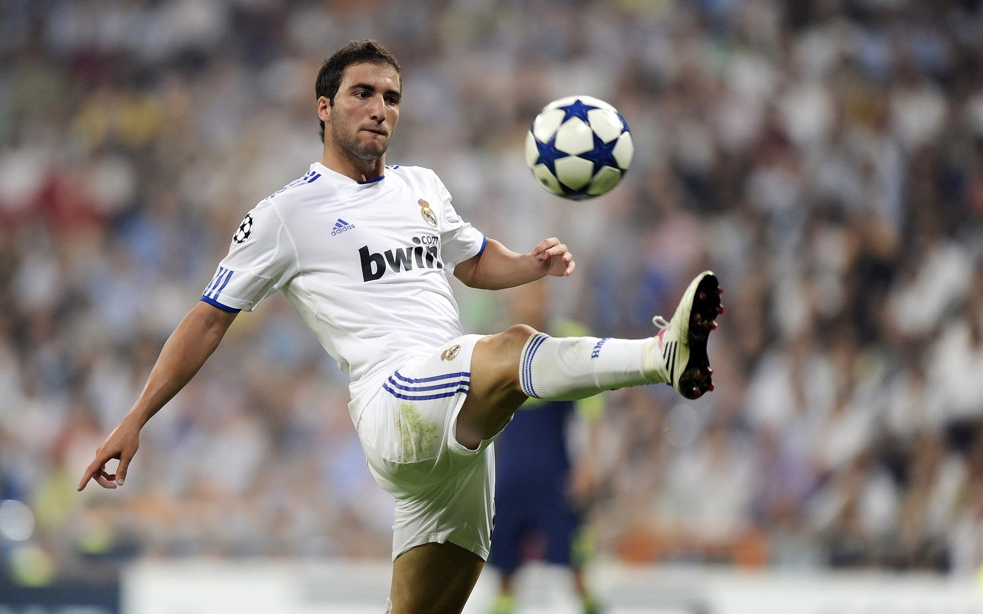 火力交响曲，皇家社会团队压制与内马尔冠军魔法