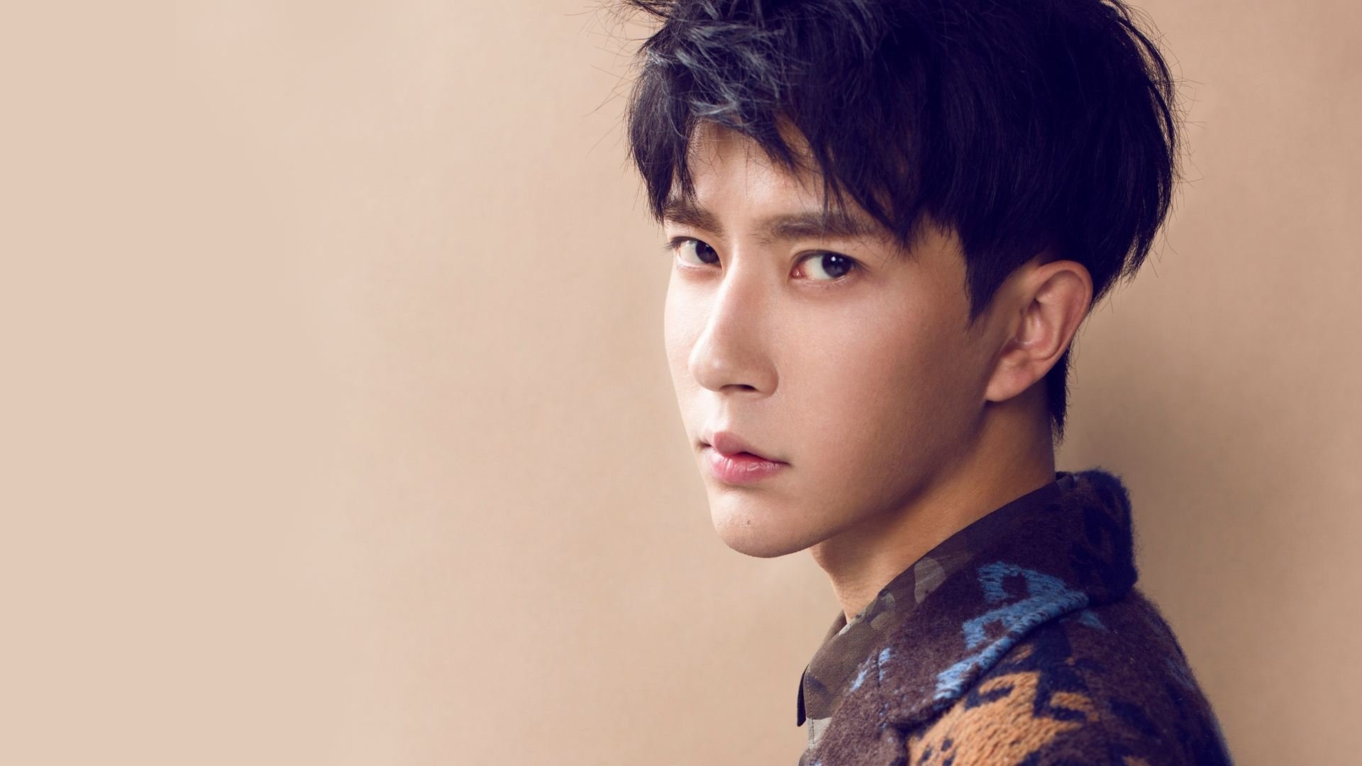 开云体育-制胜魔方，阿尔瓦雷斯如何转动齿轮，驱动亚特兰大碾过黄色潜水艇